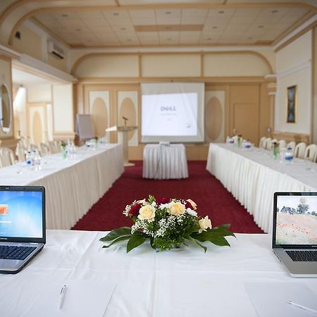 Hotel Victory Pristina Buitenkant foto