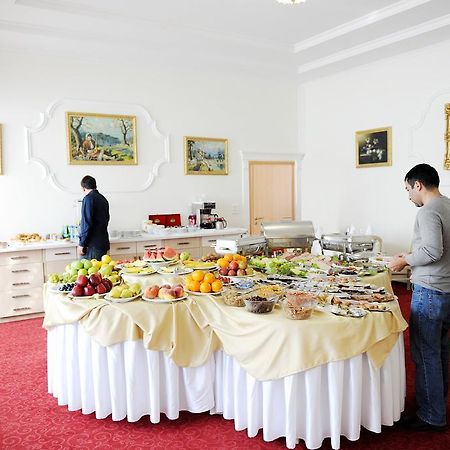 Hotel Victory Pristina Buitenkant foto