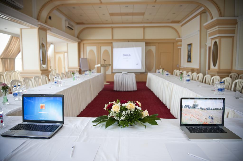 Hotel Victory Pristina Buitenkant foto