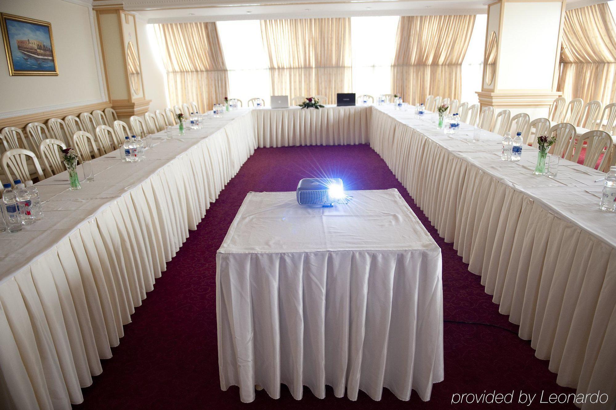 Hotel Victory Pristina Zakenleven foto
